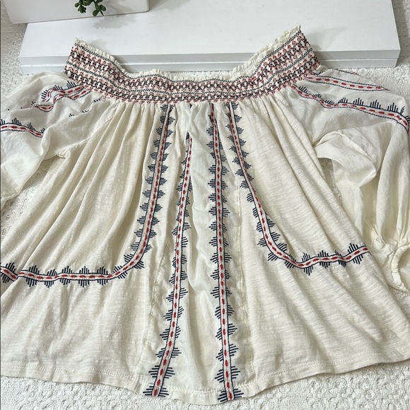 Vintage America Blues Off Shoulder Embroidered Top Size medium - Picture 1 of 7